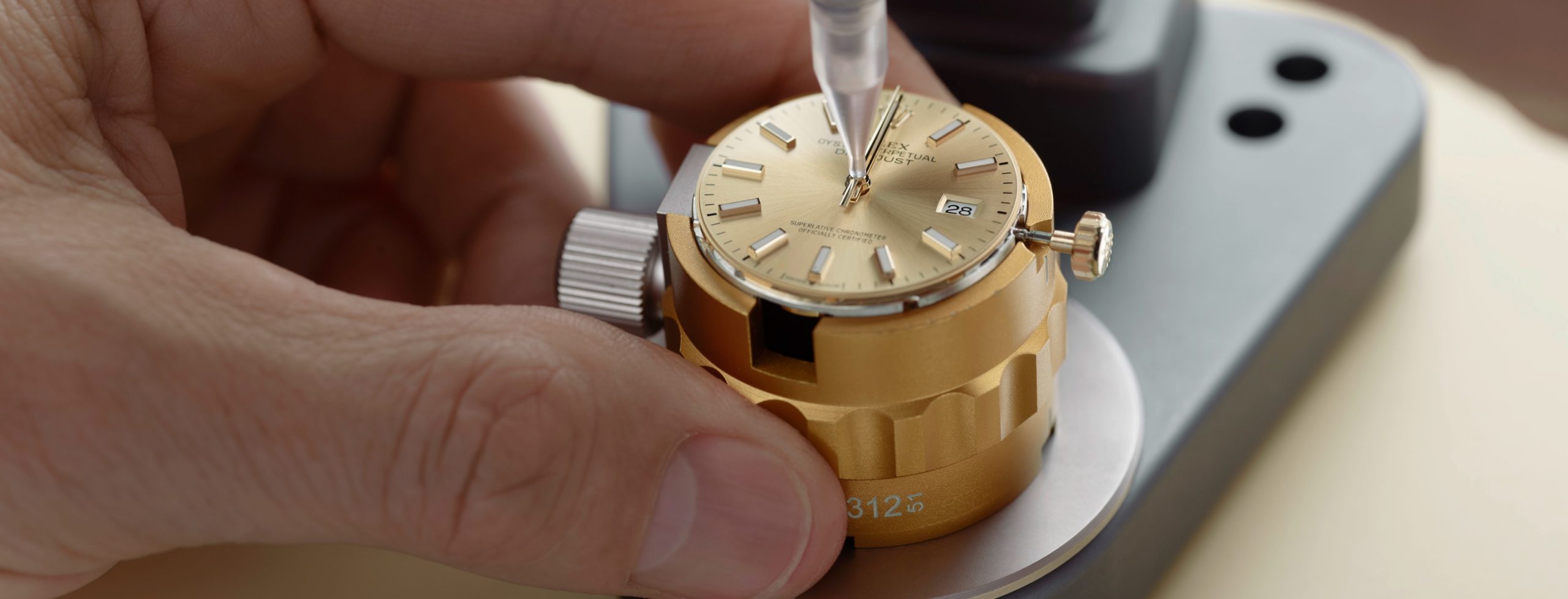 Rolex Wartungsverfahren bei Juwelier Krebber Mönchengladbach Service Center, Zifferblatt