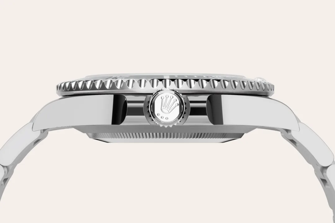 Rolex Submariner M124060-0001 bei Juwelier Krebber in Mönchengladbach